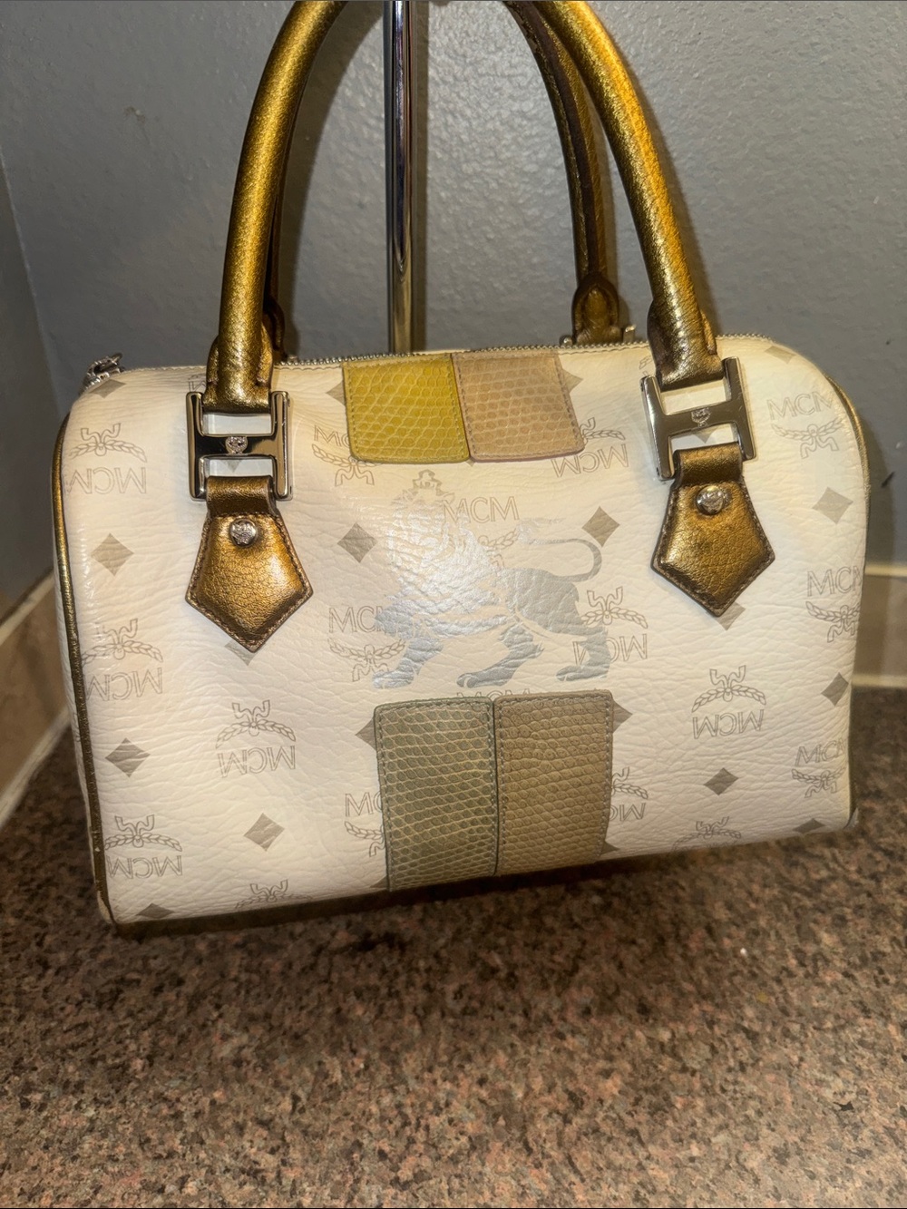 MCM White limited edition, lions satchel.